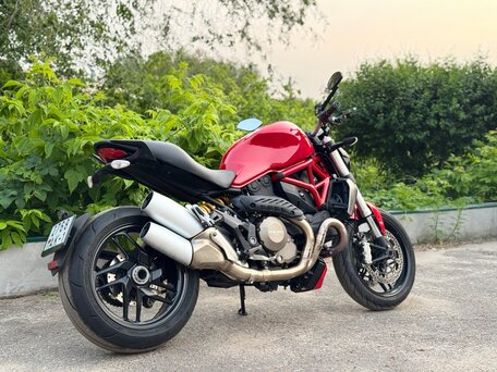 2014 Ducati Monster 1200, красный, 890000 рублей, вид 4