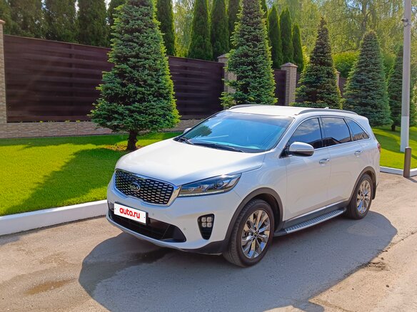2017 Kia Sorento III Prime Рестайлинг, белый, 2700000 рублей