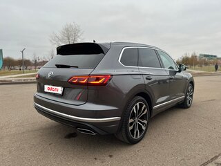 2021 Volkswagen Touareg III, серый, 5050000 рублей, вид 5