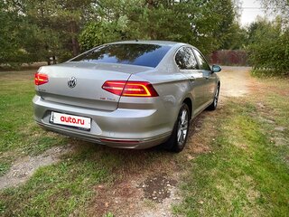 2017 Volkswagen Passat B8, серебристый, 1920000 рублей, вид 3