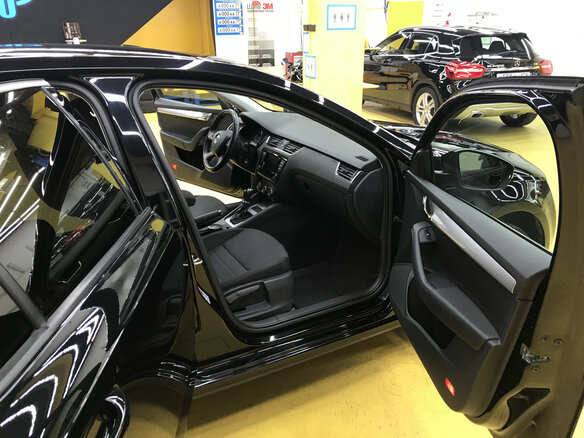 2013 Skoda Octavia III (A7), чёрный, 1200000 рублей - вид 16