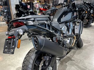 2021 Harley-Davidson Pan America, чёрный, 2290000 рублей, вид 2