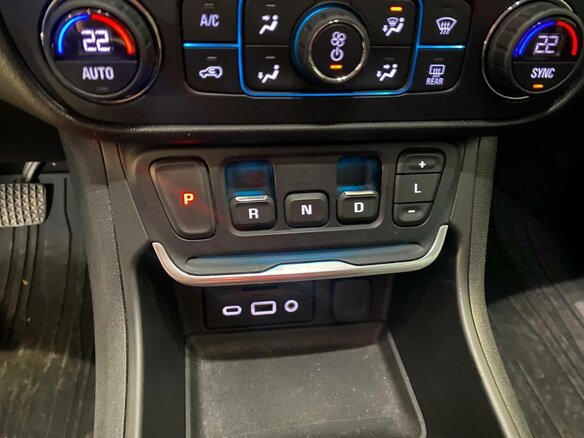 2018 GMC Terrain II, чёрный, 1850000 рублей - вид 8