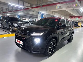 2020 Chevrolet TrailBlazer III, чёрный, 2200000 рублей, вид 2