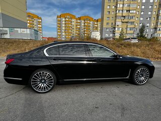 2020 BMW 7 серии Long 730Ld xDrive VI (G11/G12) Рестайлинг, чёрный, 5120000 рублей, вид 3