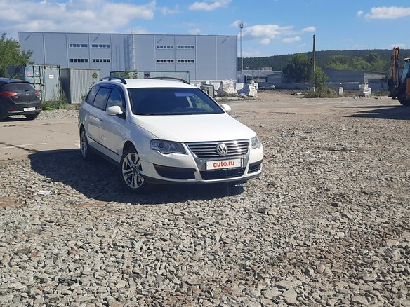 2009 Volkswagen Passat B6, белый, 750000 рублей - вид 3