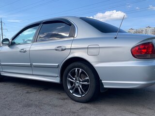 2008 Hyundai Sonata ТагАЗ IV (EF) Рестайлинг, серебристый, 530000 рублей, вид 4