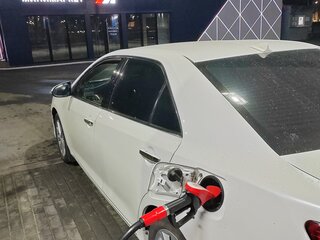 2014 Toyota Camry VII (XV50) Рестайлинг, белый, 1600000 рублей, вид 4