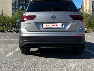 2018 Volkswagen Tiguan II, серебристый, 2650000 рублей, вид 5
