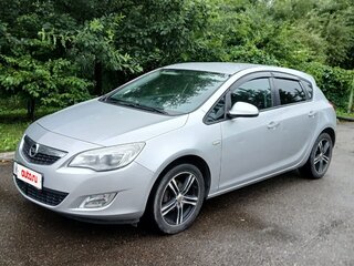 2012 Opel Astra J, серебристый, 880000 рублей, вид 1