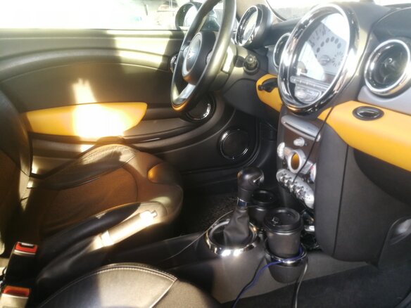 2007 Mini Hatch Cooper II (R56), жёлтый - вид 13