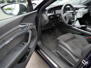 2020 Audi e-tron Sportback 55 I, синий, 6000000 рублей, вид 5
