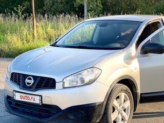 2011 Nissan Qashqai I Рестайлинг, серебристый, 1250000 рублей, вид 1