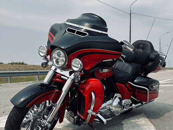 2016 Harley-Davidson CVO, красный, 1900000 рублей - вид 18