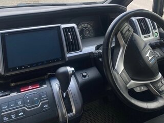 2014 Honda Stepwgn IV Рестайлинг, чёрный, 1700000 рублей, вид 3
