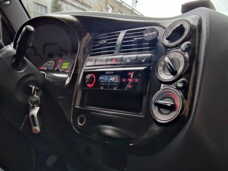 2010 Kia Bongo, белый, 1250000 рублей, вид 5