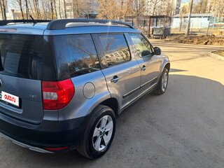 2011 Skoda Yeti I, серый, 520000 рублей, вид 3