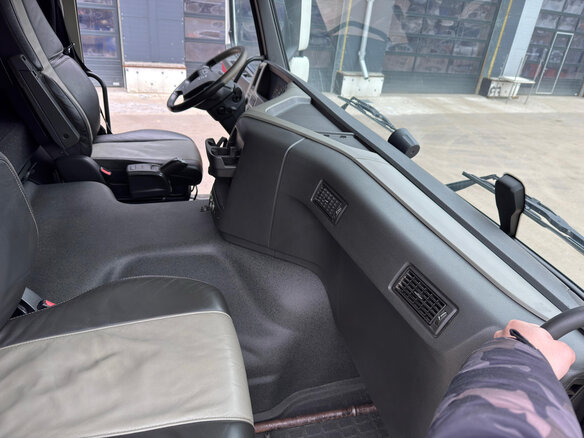 2017 Volvo FMX, белый, 9000000 рублей - вид 18
