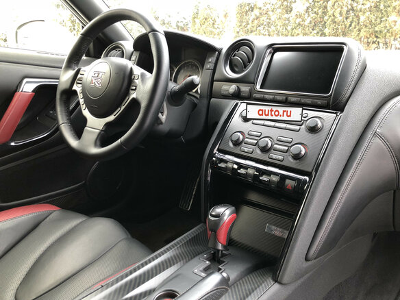 2012 Nissan GT-R I Рестайлинг 1, белый - вид 10