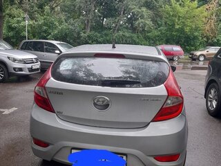 2013 Hyundai Solaris I, серебристый, 1450000 рублей, вид 5