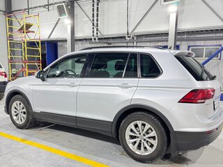 2019 Volkswagen Tiguan II, серебристый, 1990000 рублей, вид 3