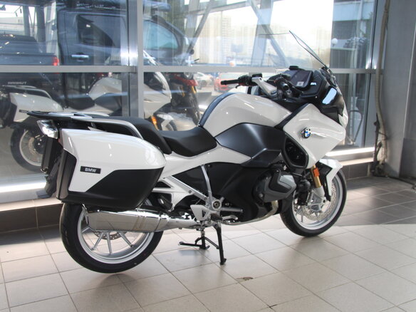 2021 BMW R 1250 RT, белый - вид 2