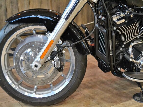 2024 Harley-Davidson Fat Boy, чёрный - вид 12