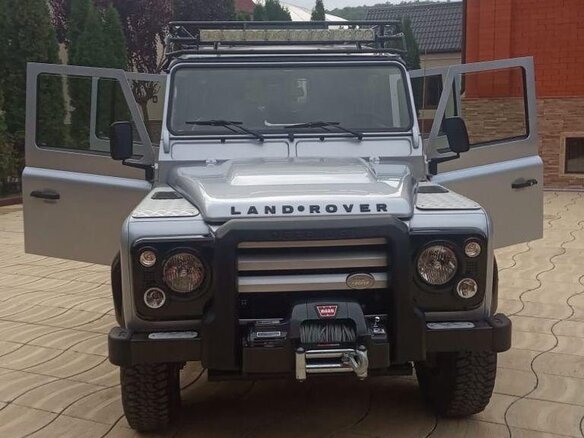 2011 Land Rover Defender 110 I Рестайлинг, серебристый