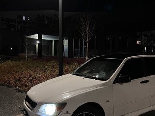 2001 Toyota Altezza, белый, 900000 рублей, вид 5