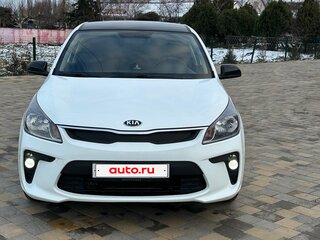 2018 Kia Rio IV, белый, 1550000 рублей, вид 2