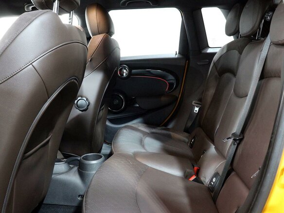 2014 Mini Hatch Cooper S III (F55/F56), жёлтый - вид 6