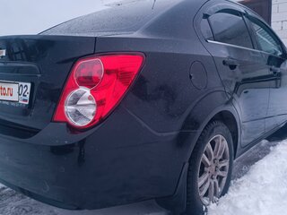 2014 Chevrolet Aveo II, чёрный, 600000 рублей, вид 2