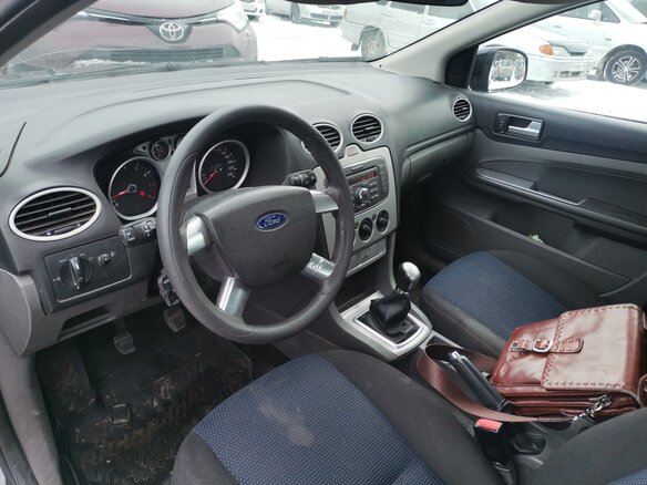 2010 Ford Focus II Рестайлинг, чёрный, 585000 рублей - вид 4