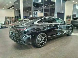 2026 Voyah Passion EVR I, чёрный, 5090000 рублей, вид 5