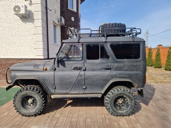 2001 УАЗ 31519, чёрный, 500000 рублей - вид 2