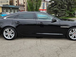 2016 Jaguar XJ Long IV (X351) Рестайлинг, чёрный, 2699000 рублей, вид 4