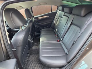 2019 Mazda 6 III (GJ) Рестайлинг 2, коричневый, 2720000 рублей, вид 4