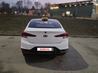 2019 Hyundai Elantra VI (AD) Рестайлинг, белый, 1300000 рублей, вид 4