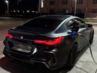 2020 BMW M8 Gran Coupe Competition I (F91/F92/F93), чёрный, 12500000 рублей, вид 3