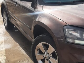 2014 Skoda Yeti I Рестайлинг, белый, 780000 рублей, вид 2