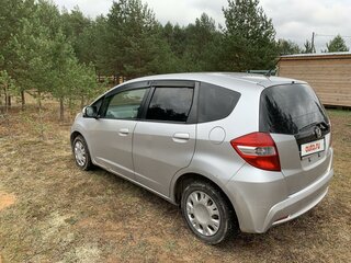 2010 Honda Fit II, серебристый, 700000 рублей, вид 4