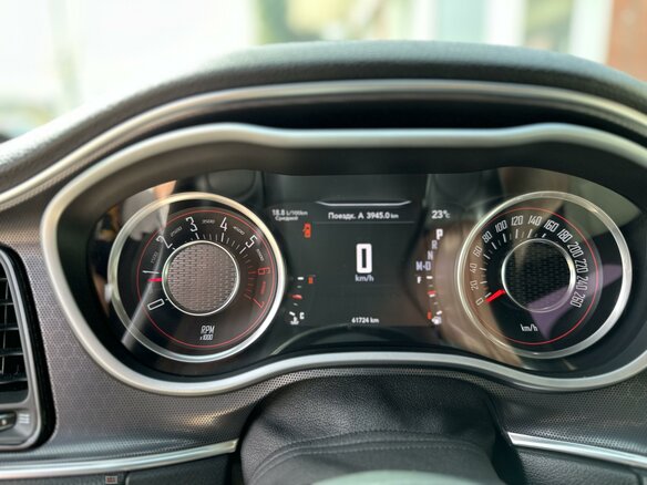 2014 Dodge Challenger R__T III Рестайлинг 2, белый, 5950000 рублей - вид 15