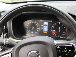 2020 Volvo XC60 II, серый, 4850000 рублей, вид 4