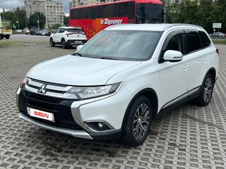 2015 Mitsubishi Outlander III Рестайлинг 2, белый, 1750000 рублей, вид 1