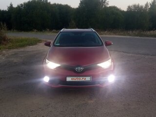 2017 Toyota Auris II Рестайлинг, пурпурный, 1190000 рублей, вид 1