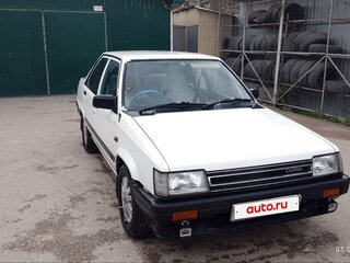 1987 Toyota Corsa II (L20), белый, 260000 рублей, вид 4