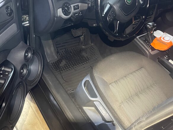 2012 Skoda Octavia II (A5) Рестайлинг, чёрный, 920000 рублей - вид 5