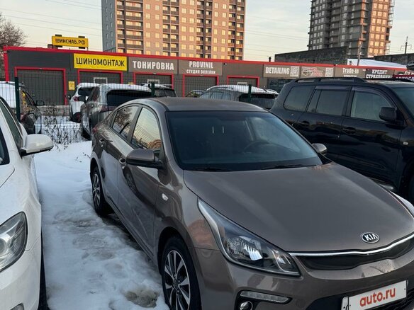 2017 Kia Rio IV, коричневый, 1250000 рублей - вид 1