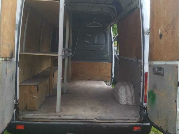 2001 Volkswagen LT, белый, 600000 рублей - вид 1