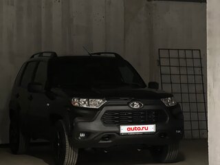 2023 Lada (ВАЗ) Niva Travel I, чёрный, 1650000 рублей, вид 3